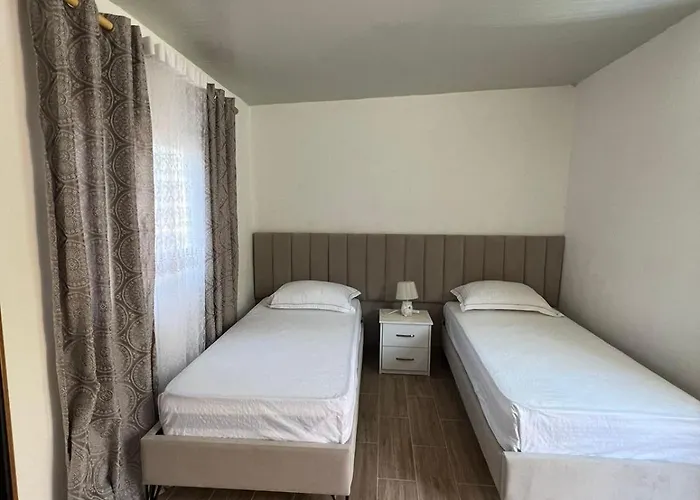 Pensjonat Vokopola Saranda